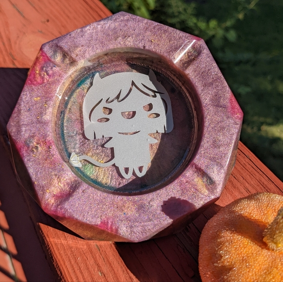 Devil Girl Sage Burn Bowl or Ashtray Handmade Resin Art Cute Goth Witchy - Picture 4 of 12